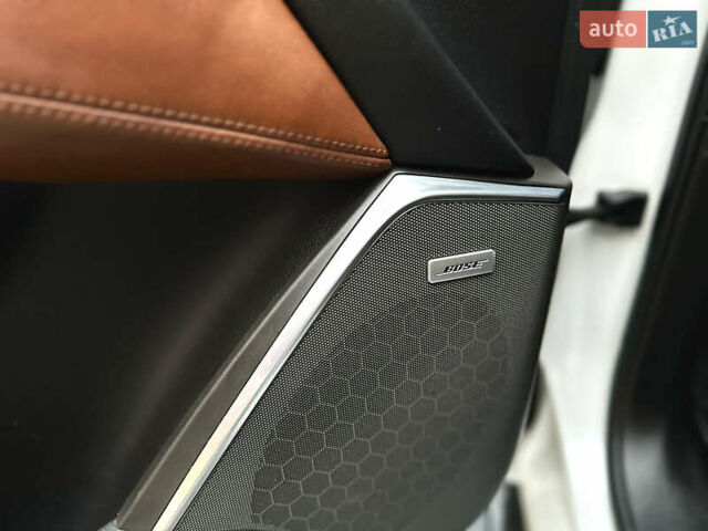 Белый Кадиллак Эскалейд, объемом двигателя 6.2 л и пробегом 125 тыс. км за 45999 $, фото 32 на Automoto.ua