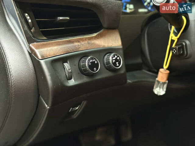 Белый Кадиллак Эскалейд, объемом двигателя 6.2 л и пробегом 125 тыс. км за 45999 $, фото 25 на Automoto.ua