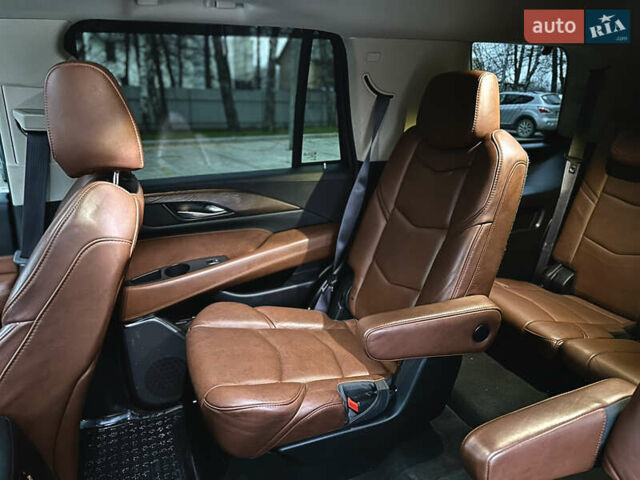 Белый Кадиллак Эскалейд, объемом двигателя 6.2 л и пробегом 125 тыс. км за 45999 $, фото 50 на Automoto.ua