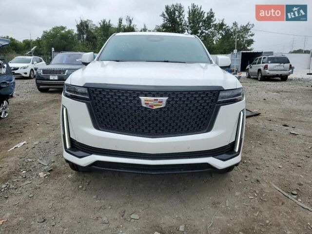 Білий Каділак Ескалейд, об'ємом двигуна 3 л та пробігом 45 тис. км за 20000 $, фото 4 на Automoto.ua