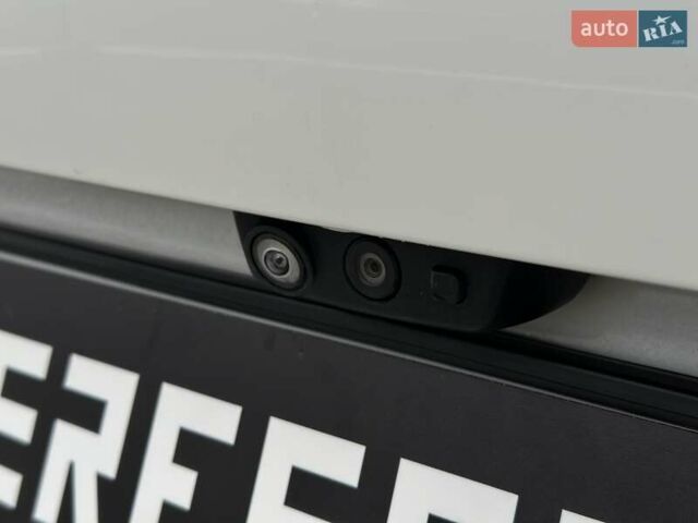 Каділак Ескалейд 2021 у Чернівцях на Automoto.ua Білий Каділак Ескалейд, об'ємом двигуна 6.16 л та пробігом 54 тис. км за 115000 $, фото 23 на Automoto.ua