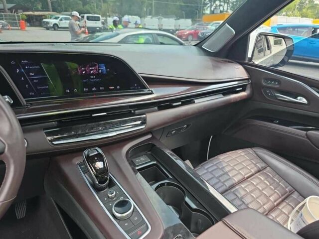 Білий Каділак Ескалейд, об'ємом двигуна 0 л та пробігом 46 тис. км за 77600 $, фото 4 на Automoto.ua