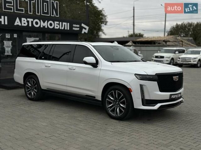 Каділак Ескалейд 2021 у Чернівцях на Automoto.ua Білий Каділак Ескалейд, об'ємом двигуна 6.16 л та пробігом 54 тис. км за 115000 $, фото 1 на Automoto.ua