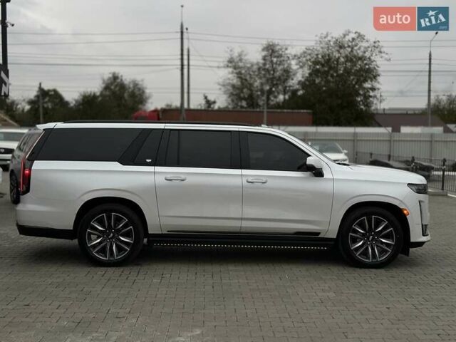 Каділак Ескалейд 2021 у Чернівцях на Automoto.ua Білий Каділак Ескалейд, об'ємом двигуна 6.16 л та пробігом 54 тис. км за 115000 $, фото 11 на Automoto.ua