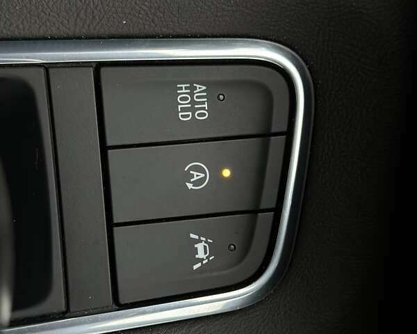 Каділак Ескалейд 2021 у Чернівцях на Automoto.ua Білий Каділак Ескалейд, об'ємом двигуна 6.16 л та пробігом 54 тис. км за 115000 $, фото 52 на Automoto.ua