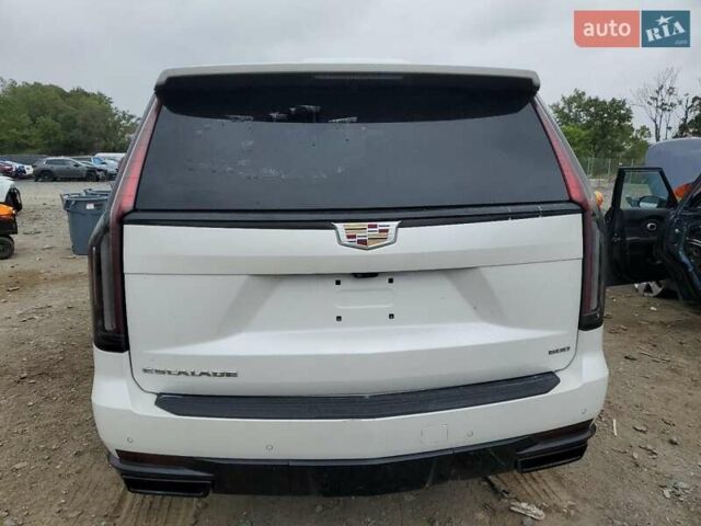 Білий Каділак Ескалейд, об'ємом двигуна 3 л та пробігом 45 тис. км за 20000 $, фото 5 на Automoto.ua