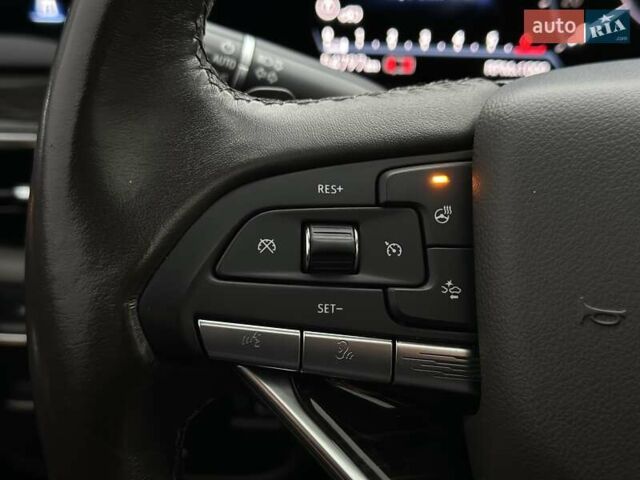 Каділак Ескалейд 2021 у Чернівцях на Automoto.ua Білий Каділак Ескалейд, об'ємом двигуна 6.16 л та пробігом 54 тис. км за 115000 $, фото 53 на Automoto.ua