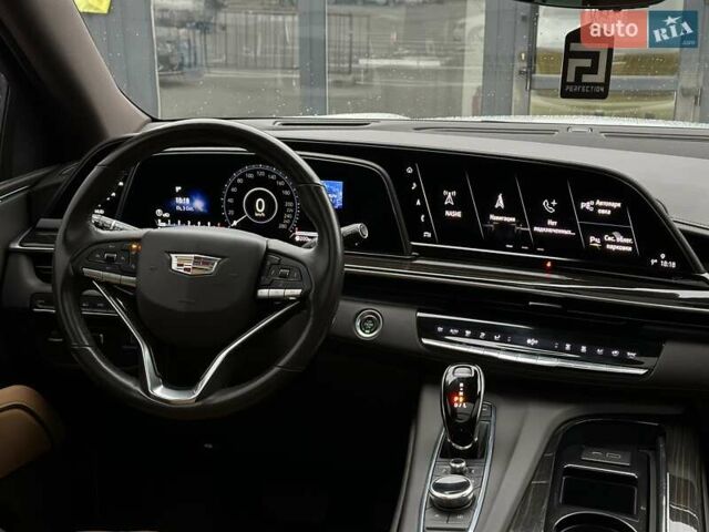 Каділак Ескалейд 2021 у Чернівцях на Automoto.ua Білий Каділак Ескалейд, об'ємом двигуна 6.16 л та пробігом 54 тис. км за 115000 $, фото 37 на Automoto.ua