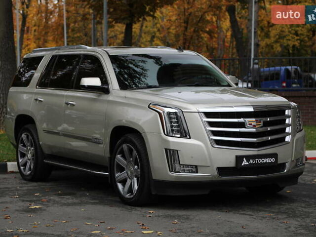 Кадиллак Эскалейд 2014 в Харькове на Automoto.ua Бежевый Кадиллак Эскалейд, объемом двигателя 6.2 л и пробегом 101 тыс. км за 31500 $, фото 2 на Automoto.ua