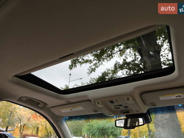 Кадиллак Эскалейд 2014 в Харькове на Automoto.ua Бежевый Кадиллак Эскалейд, объемом двигателя 6.2 л и пробегом 101 тыс. км за 31500 $, фото 25 на Automoto.ua