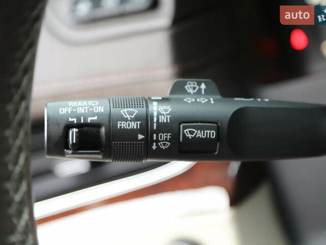 Кадиллак Эскалейд 2014 в Харькове на Automoto.ua Бежевый Кадиллак Эскалейд, объемом двигателя 6.2 л и пробегом 101 тыс. км за 31500 $, фото 24 на Automoto.ua