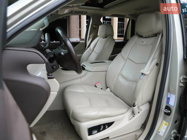 Кадиллак Эскалейд 2014 в Харькове на Automoto.ua Бежевый Кадиллак Эскалейд, объемом двигателя 6.2 л и пробегом 101 тыс. км за 31500 $, фото 7 на Automoto.ua