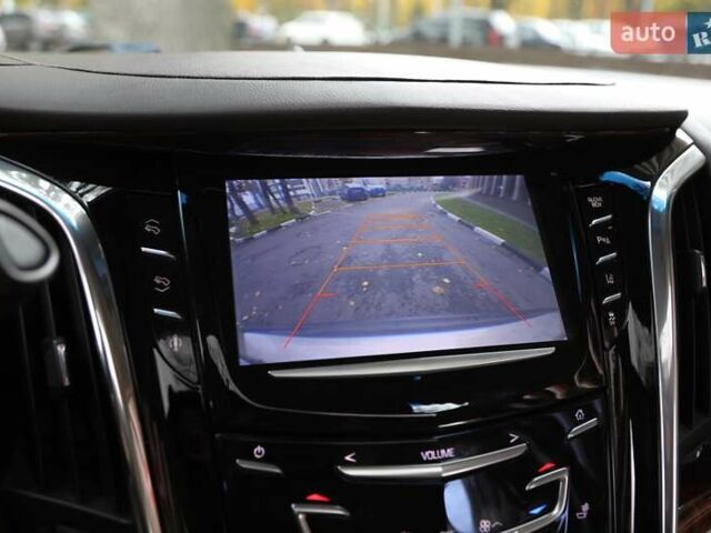 Кадиллак Эскалейд 2014 в Харькове на Automoto.ua Бежевый Кадиллак Эскалейд, объемом двигателя 6.2 л и пробегом 101 тыс. км за 31500 $, фото 17 на Automoto.ua