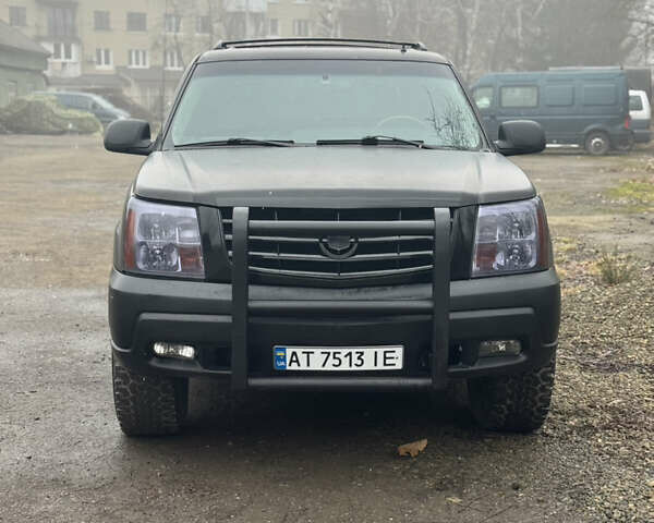 Черный Кадиллак Эскалейд, объемом двигателя 6 л и пробегом 212 тыс. км за 16000 $, фото 33 на Automoto.ua