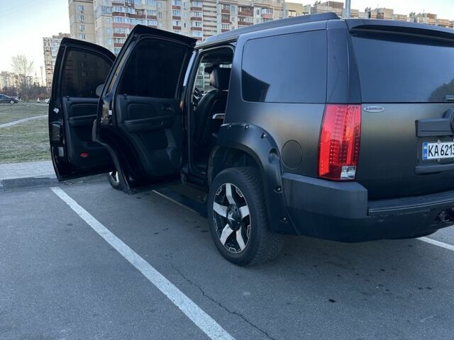 Черный Кадиллак Эскалейд, объемом двигателя 6.2 л и пробегом 205 тыс. км за 12500 $, фото 8 на Automoto.ua