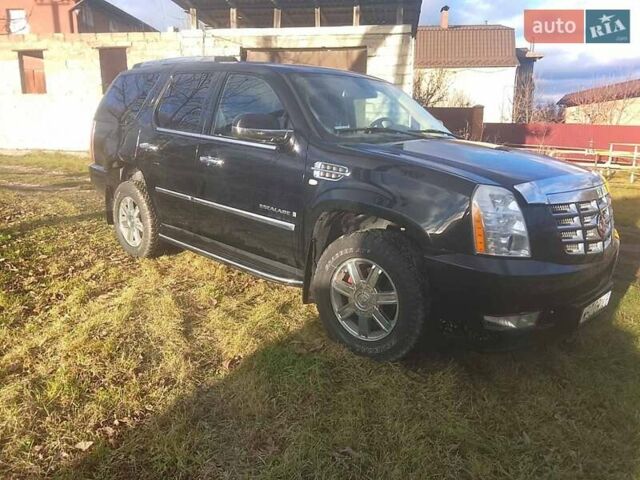 Черный Кадиллак Эскалейд, объемом двигателя 6.2 л и пробегом 230 тыс. км за 8900 $, фото 10 на Automoto.ua