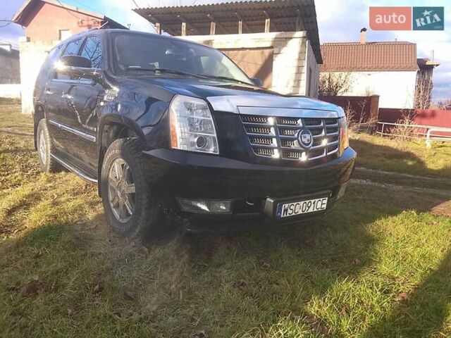 Черный Кадиллак Эскалейд, объемом двигателя 6.2 л и пробегом 230 тыс. км за 8900 $, фото 2 на Automoto.ua