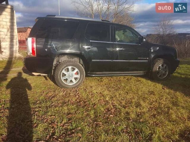 Черный Кадиллак Эскалейд, объемом двигателя 6.2 л и пробегом 230 тыс. км за 8900 $, фото 7 на Automoto.ua