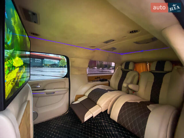 Черный Кадиллак Эскалейд, объемом двигателя 6.2 л и пробегом 180 тыс. км за 46830 $, фото 2 на Automoto.ua