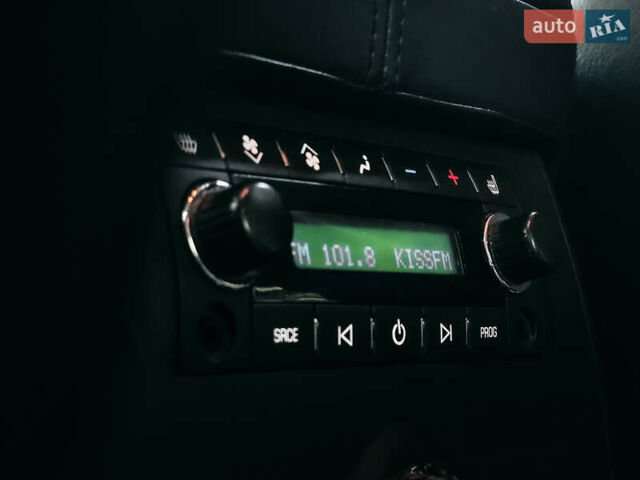 Черный Кадиллак Эскалейд, объемом двигателя 6.2 л и пробегом 211 тыс. км за 17500 $, фото 7 на Automoto.ua