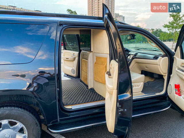 Черный Кадиллак Эскалейд, объемом двигателя 6.2 л и пробегом 180 тыс. км за 46830 $, фото 8 на Automoto.ua