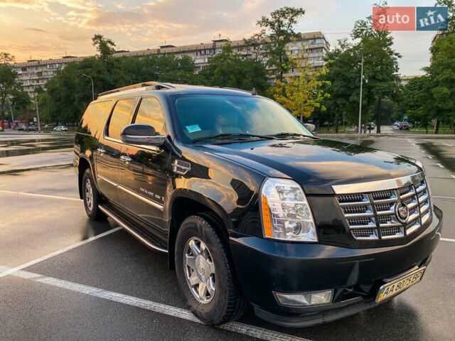 Черный Кадиллак Эскалейд, объемом двигателя 6.2 л и пробегом 180 тыс. км за 46830 $, фото 5 на Automoto.ua