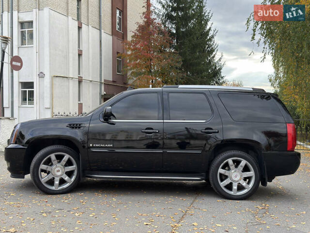 Кадиллак Эскалейд 2008 в Виннице на Automoto.ua Черный Кадиллак Эскалейд, объемом двигателя 6.2 л и пробегом 250 тыс. км за 15950 $, фото 15 на Automoto.ua
