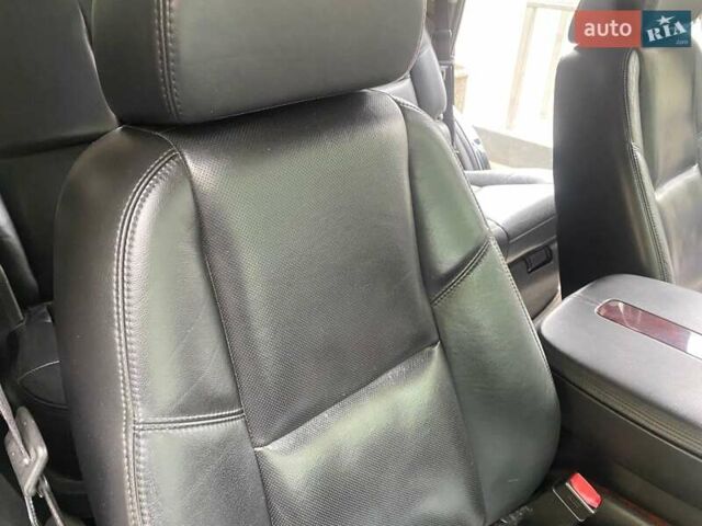 Кадиллак Эскалейд 2008 в Днепре (Днепропетровске) на Automoto.ua Черный Кадиллак Эскалейд, объемом двигателя 6 л и пробегом 154 тыс. км за 20000 $, фото 42 на Automoto.ua