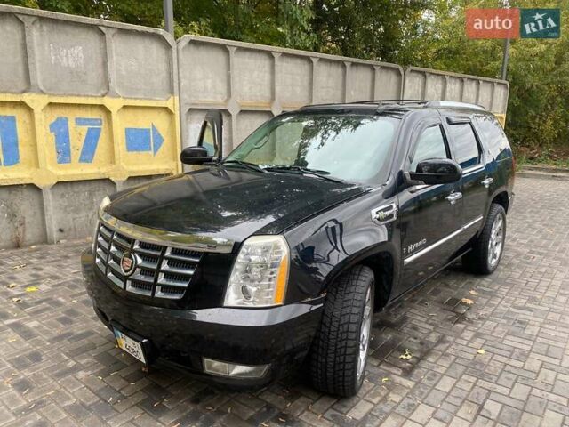 Кадиллак Эскалейд 2008 в Днепре (Днепропетровске) на Automoto.ua Черный Кадиллак Эскалейд, объемом двигателя 6 л и пробегом 154 тыс. км за 20000 $, фото 11 на Automoto.ua