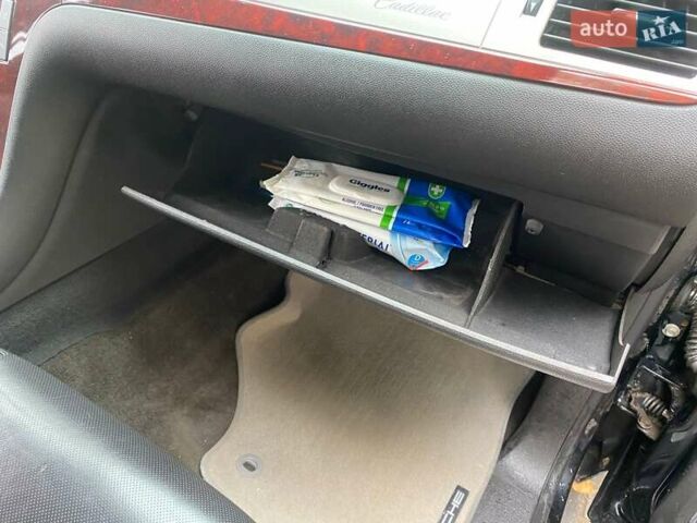 Кадиллак Эскалейд 2008 в Днепре (Днепропетровске) на Automoto.ua Черный Кадиллак Эскалейд, объемом двигателя 6 л и пробегом 154 тыс. км за 20000 $, фото 7 на Automoto.ua