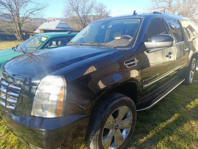 Черный Кадиллак Эскалейд, объемом двигателя 0 л и пробегом 240 тыс. км за 8000 $, фото 3 на Automoto.ua