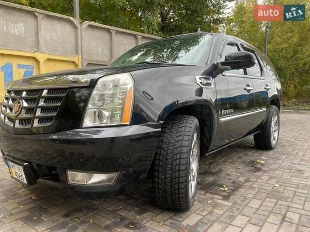 Кадиллак Эскалейд 2008 в Днепре (Днепропетровске) на Automoto.ua Черный Кадиллак Эскалейд, объемом двигателя 6 л и пробегом 154 тыс. км за 20000 $, фото 34 на Automoto.ua