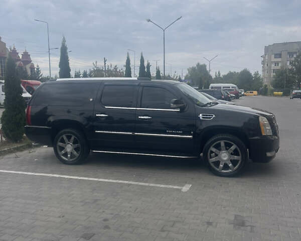 Черный Кадиллак Эскалейд, объемом двигателя 6.2 л и пробегом 270 тыс. км за 17777 $, фото 3 на Automoto.ua