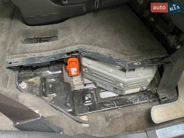 Кадиллак Эскалейд 2008 в Днепре (Днепропетровске) на Automoto.ua Черный Кадиллак Эскалейд, объемом двигателя 6 л и пробегом 154 тыс. км за 20000 $, фото 28 на Automoto.ua