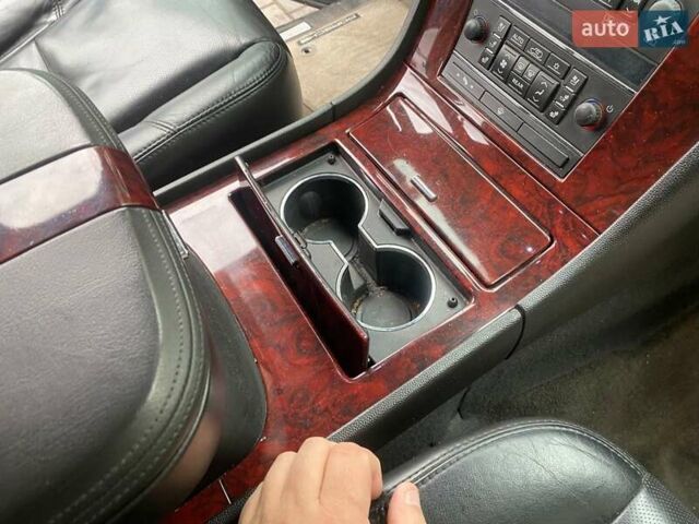 Кадиллак Эскалейд 2008 в Днепре (Днепропетровске) на Automoto.ua Черный Кадиллак Эскалейд, объемом двигателя 6 л и пробегом 154 тыс. км за 20000 $, фото 13 на Automoto.ua