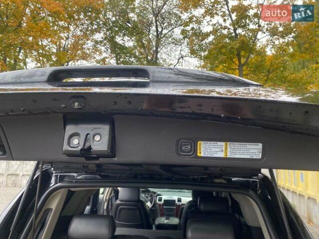 Кадиллак Эскалейд 2008 в Днепре (Днепропетровске) на Automoto.ua Черный Кадиллак Эскалейд, объемом двигателя 6 л и пробегом 154 тыс. км за 20000 $, фото 3 на Automoto.ua