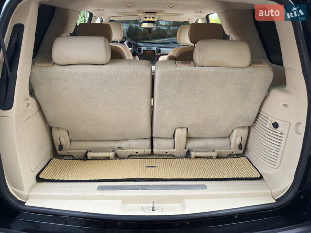 Кадиллак Эскалейд 2008 в Виннице на Automoto.ua Черный Кадиллак Эскалейд, объемом двигателя 6.2 л и пробегом 250 тыс. км за 15950 $, фото 17 на Automoto.ua