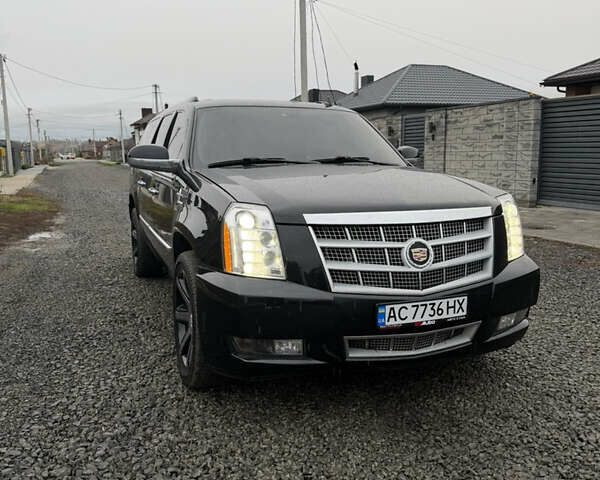 Черный Кадиллак Эскалейд, объемом двигателя 6.18 л и пробегом 231 тыс. км за 29500 $, фото 4 на Automoto.ua