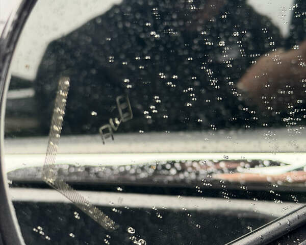 Черный Кадиллак Эскалейд, объемом двигателя 6.18 л и пробегом 231 тыс. км за 29500 $, фото 30 на Automoto.ua