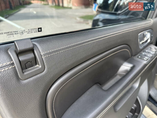 Кадиллак Эскалейд 2013 в Львове на Automoto.ua Черный Кадиллак Эскалейд, объемом двигателя 6.18 л и пробегом 300 тыс. км за 19500 $, фото 11 на Automoto.ua