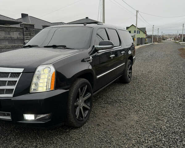 Черный Кадиллак Эскалейд, объемом двигателя 6.18 л и пробегом 231 тыс. км за 29500 $, фото 7 на Automoto.ua