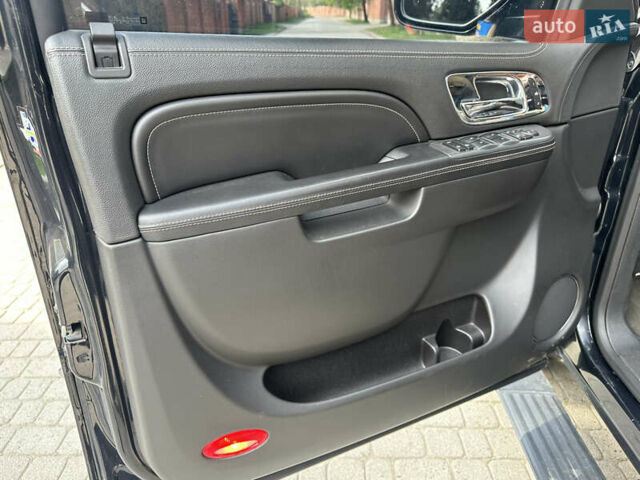 Кадиллак Эскалейд 2013 в Львове на Automoto.ua Черный Кадиллак Эскалейд, объемом двигателя 6.18 л и пробегом 300 тыс. км за 19500 $, фото 10 на Automoto.ua