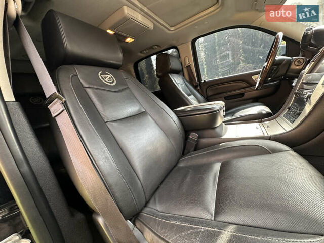 Кадиллак Эскалейд 2013 в Львове на Automoto.ua Черный Кадиллак Эскалейд, объемом двигателя 6.18 л и пробегом 300 тыс. км за 19500 $, фото 24 на Automoto.ua