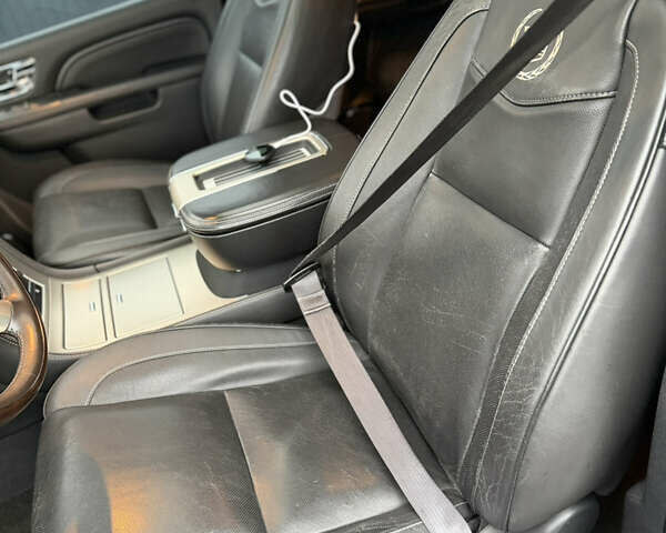 Черный Кадиллак Эскалейд, объемом двигателя 6.18 л и пробегом 231 тыс. км за 29500 $, фото 63 на Automoto.ua