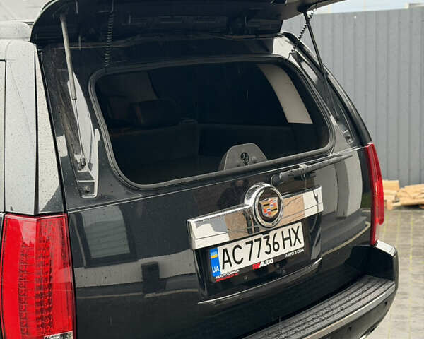 Черный Кадиллак Эскалейд, объемом двигателя 6.18 л и пробегом 231 тыс. км за 29500 $, фото 36 на Automoto.ua