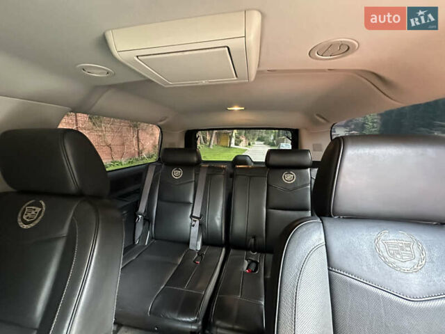 Кадиллак Эскалейд 2013 в Львове на Automoto.ua Черный Кадиллак Эскалейд, объемом двигателя 6.18 л и пробегом 300 тыс. км за 19500 $, фото 16 на Automoto.ua