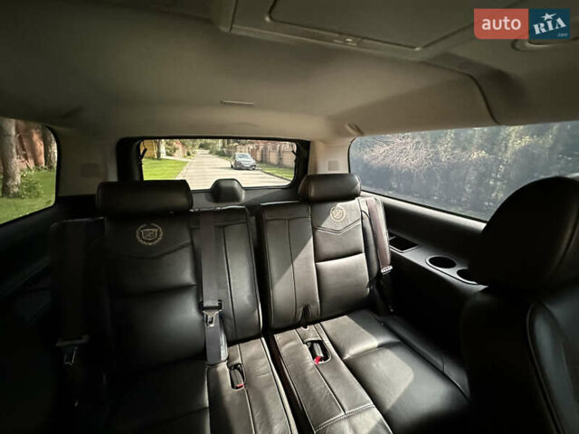 Кадиллак Эскалейд 2013 в Львове на Automoto.ua Черный Кадиллак Эскалейд, объемом двигателя 6.18 л и пробегом 300 тыс. км за 19500 $, фото 27 на Automoto.ua