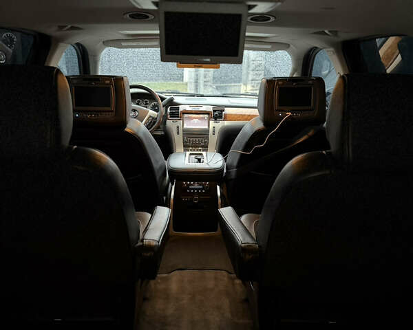 Черный Кадиллак Эскалейд, объемом двигателя 6.18 л и пробегом 231 тыс. км за 29500 $, фото 76 на Automoto.ua