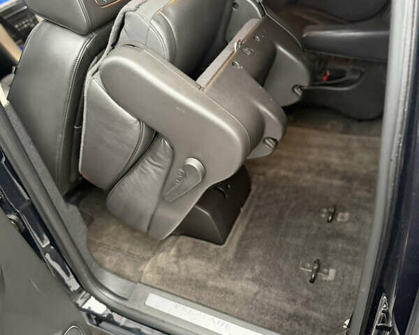 Черный Кадиллак Эскалейд, объемом двигателя 6.18 л и пробегом 231 тыс. км за 29500 $, фото 72 на Automoto.ua