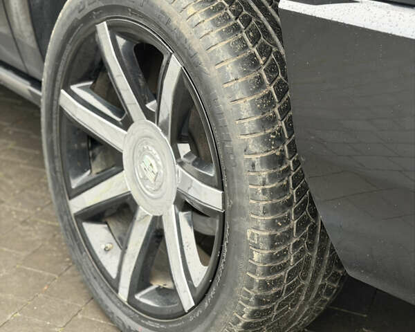 Черный Кадиллак Эскалейд, объемом двигателя 6.18 л и пробегом 231 тыс. км за 29500 $, фото 19 на Automoto.ua